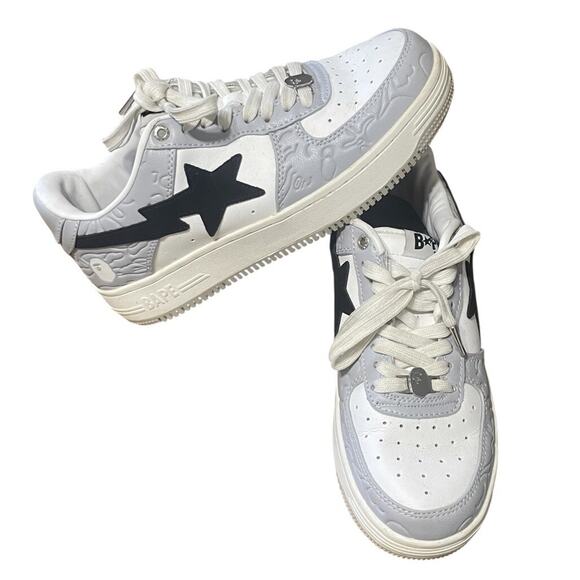 BAPE Bapesta Sneakers Mens Size 9.5 Grey & White Low M2 A Bathing Ape Shoes - Picture 1 of 11
